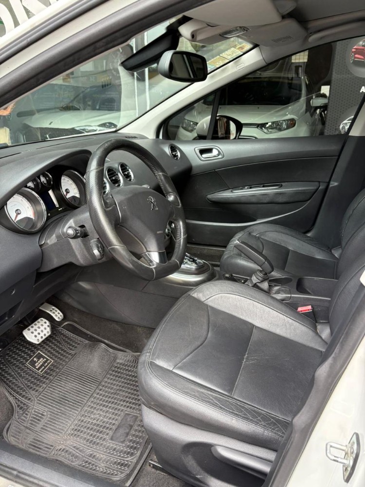 Peugeot 308 Sport — foto 15